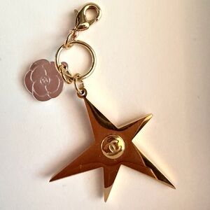 Chanel Limited Edition Authentic Gold Star Keychain
